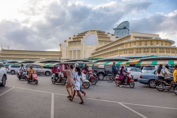 Dia 04: Siem Reap - Phnom Penh