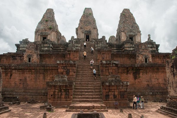 Dia 12:  Banteay Srei - Banteay Samre - Pre Rup - Dança Apsara