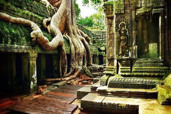 Dia 13:  Siem Reap - Angkor Thom - Circuito Pequeno - Angkor Wat - Siem Reap