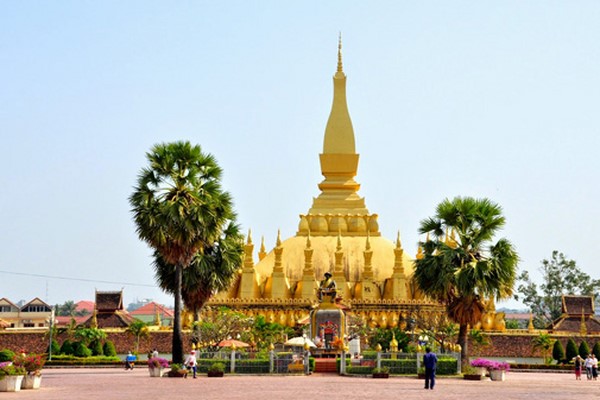 Dia 06: Vientiane - visita pela cidade de meio dia e Buddha Park  