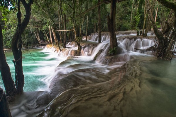 Dia 11: Luang Prabang - Tak Bat - Hmong Village trek - Cachoeira de Kuang Si