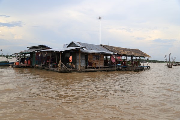 Dia 14: Phnom Penh - Siem Reap - Kampong Pluck