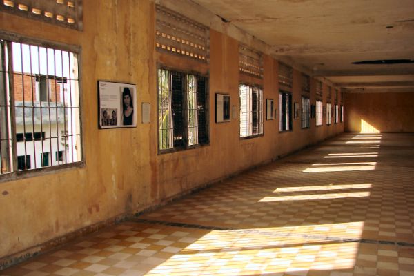 Dia 13: Visita de Phnom Penh - Killing Field