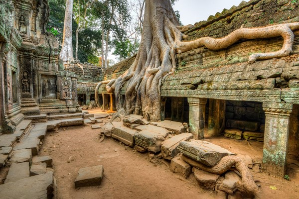 Dia 16: Siem Reap - Angkor Thom - Circuito Pequeno - Angkor Wat - Tonle Sap