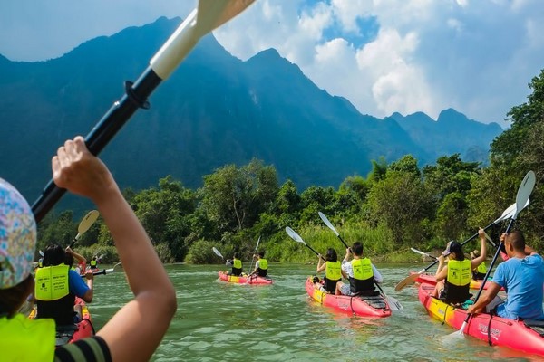 Dia 07: Vang Vieng - Vientiane