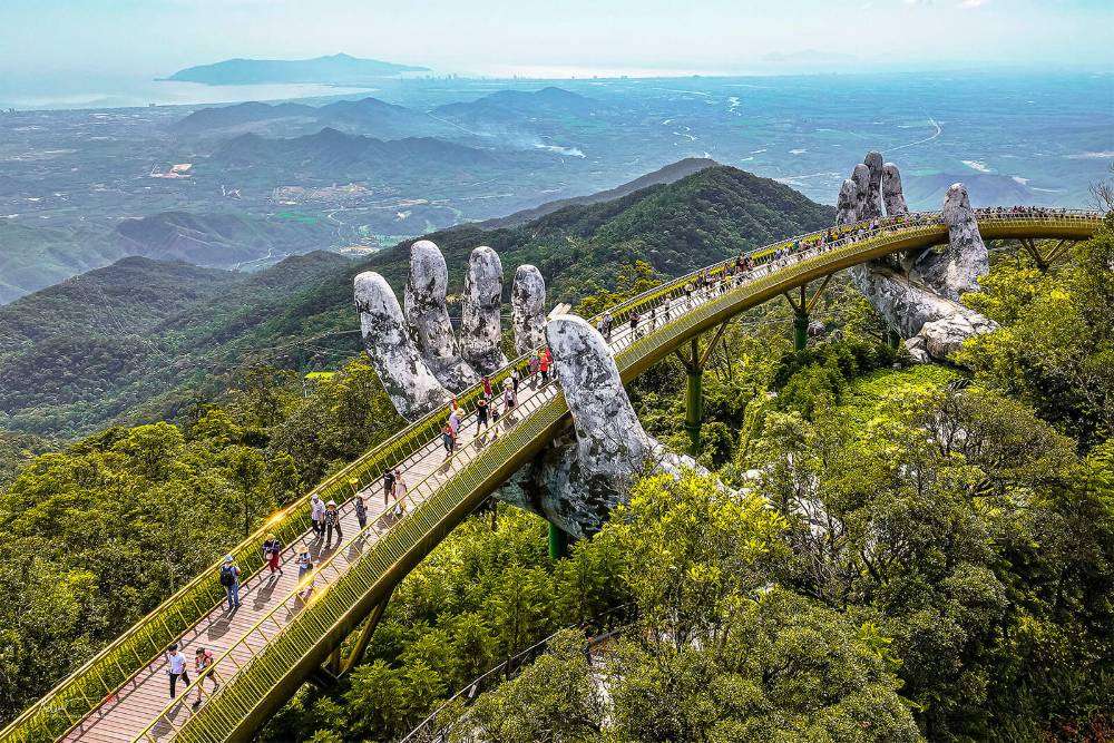 ponte dourada vietna da nang ba na hills visão geral
